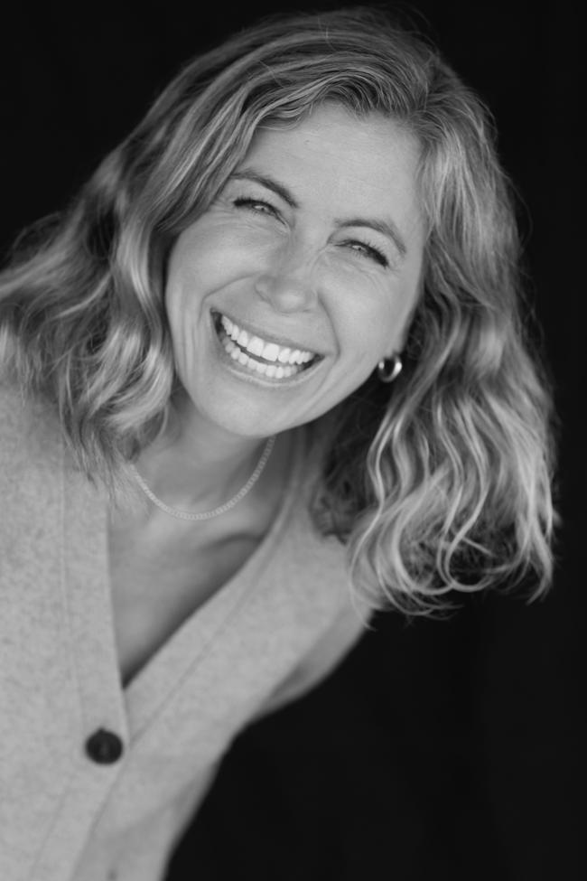 Sonya Walger. escritora y actriz, autora de León.